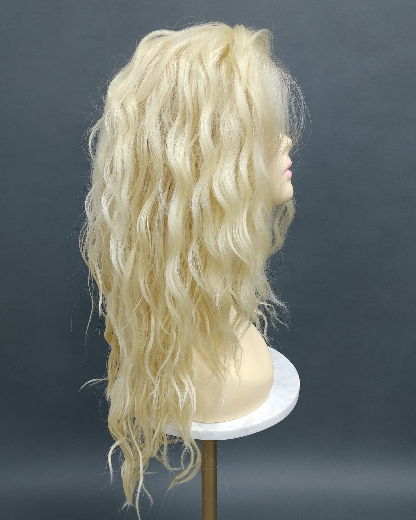 Lace Front Long Wavy Light Blonde Heat Resistant Wig 23 Inch [Olive-613)