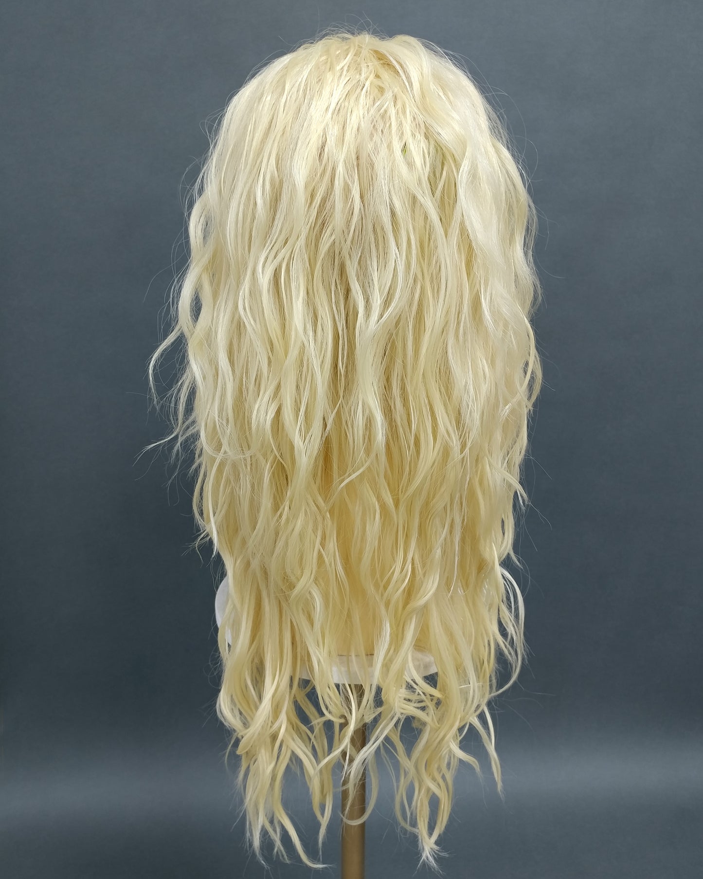 Lace Front Long Wavy Light Blonde Heat Resistant Wig 23 Inch [Olive-613)