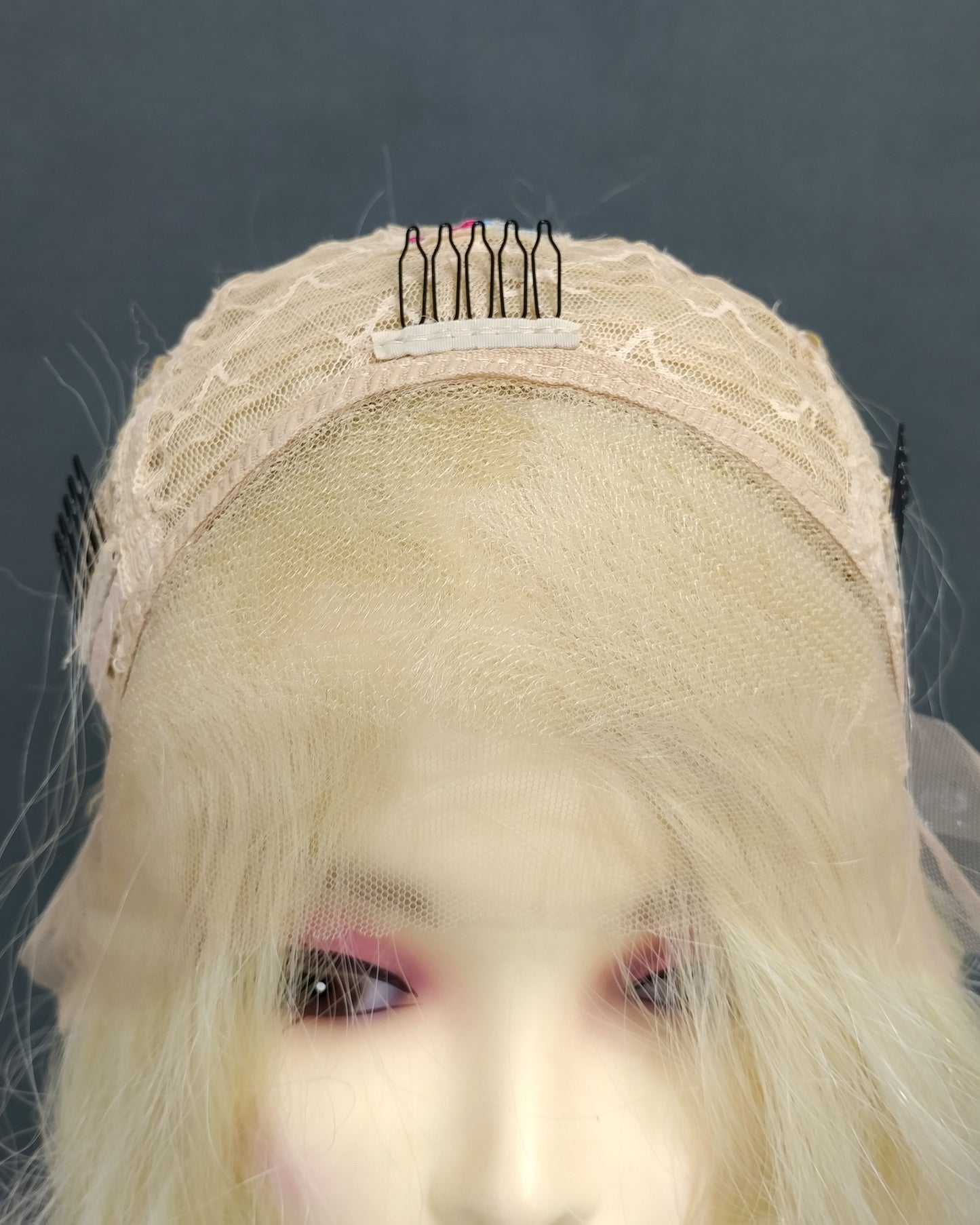 Lace Front Long Wavy Light Blonde Heat Resistant Wig 23 Inch [Olive-613)