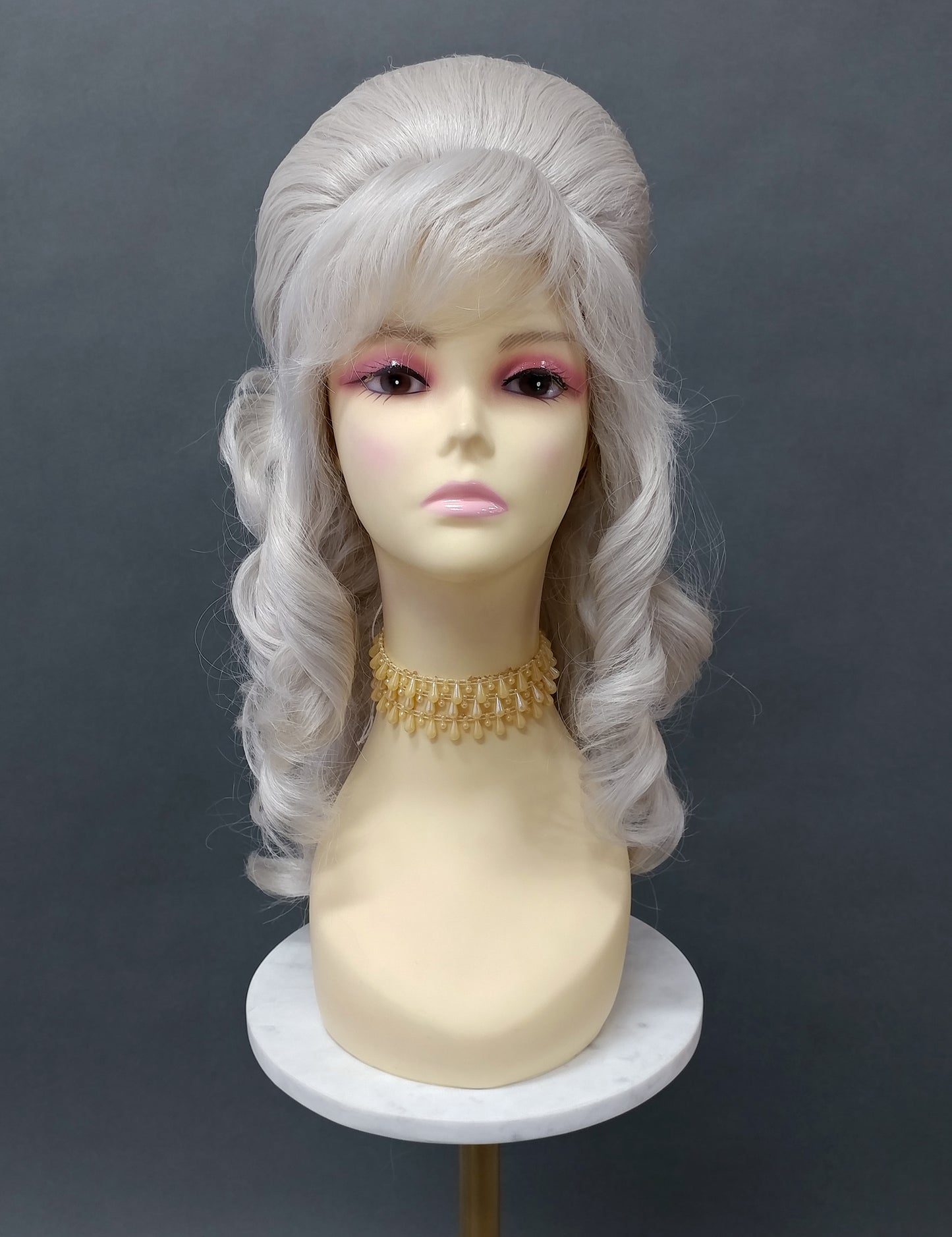 Silver Gray Wavy Beehive Wig [WvBeehive-60]