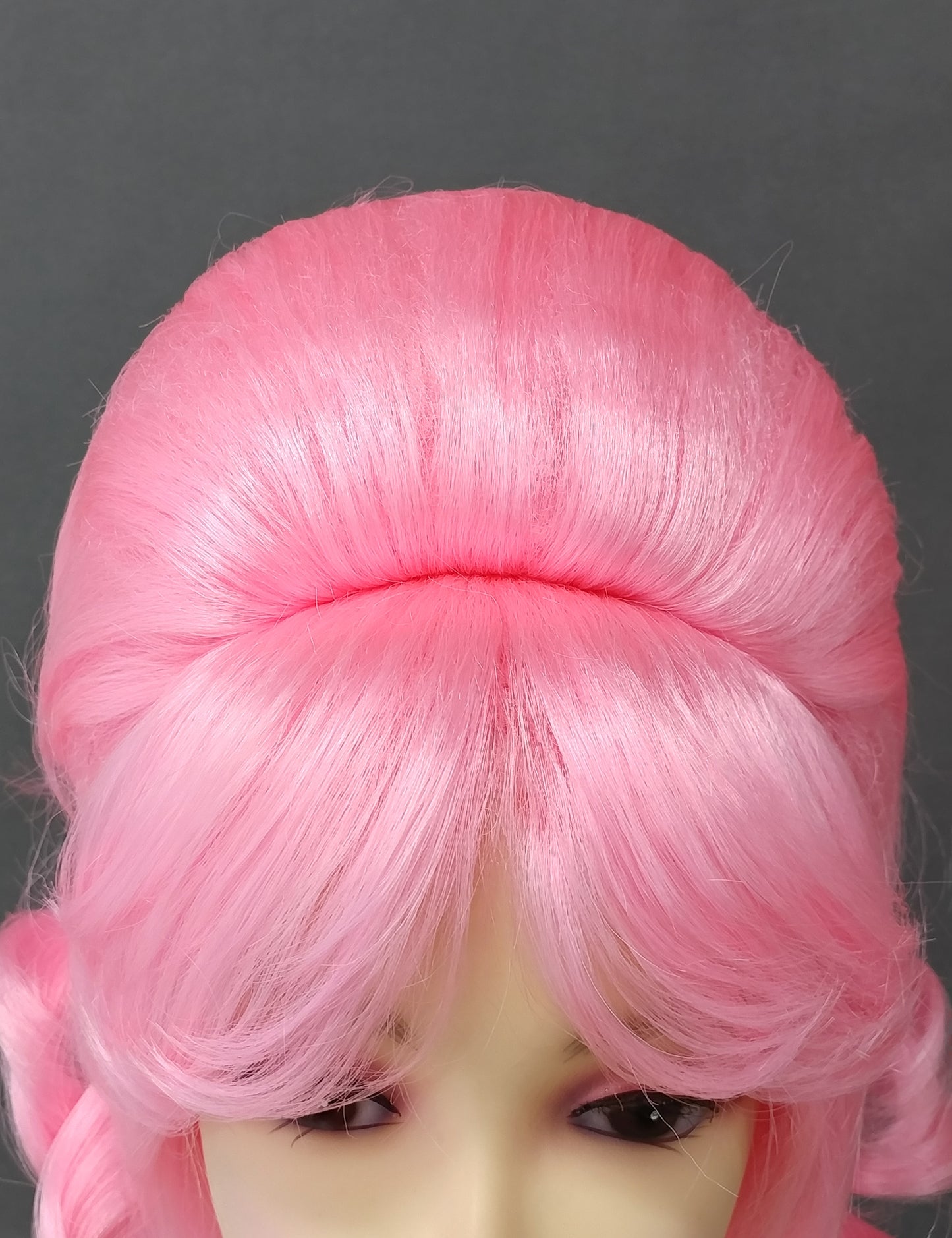 Light Pink Wavy Beehive Wig [WvBeehive-LPink]