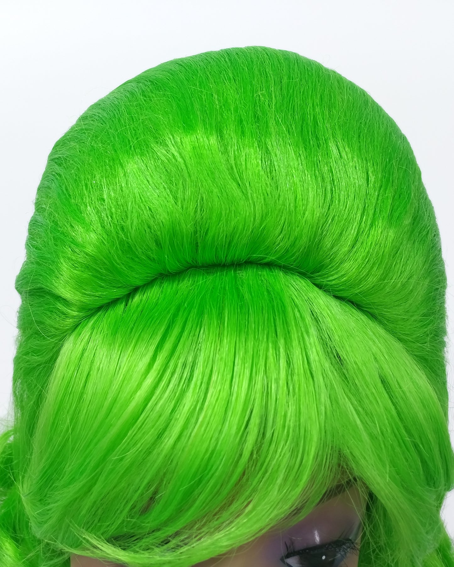 Light Green Wavy Beehive Wig [WvBeehive-LGreen]