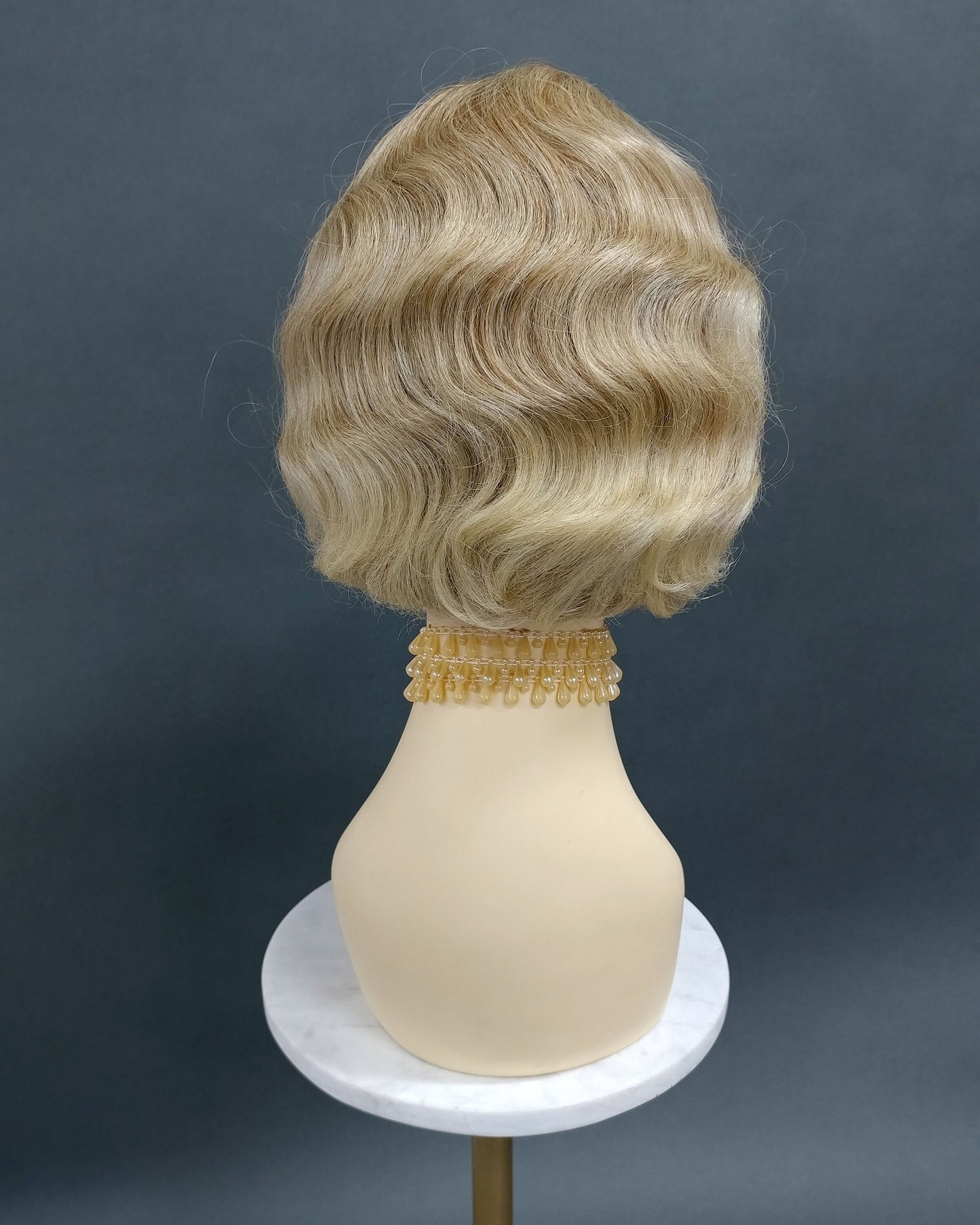 Finger Wave Wig Golden and Light Strawberry Blonde Heat Resistant 1920s Style 8 Inch [HTRosie-27/613]