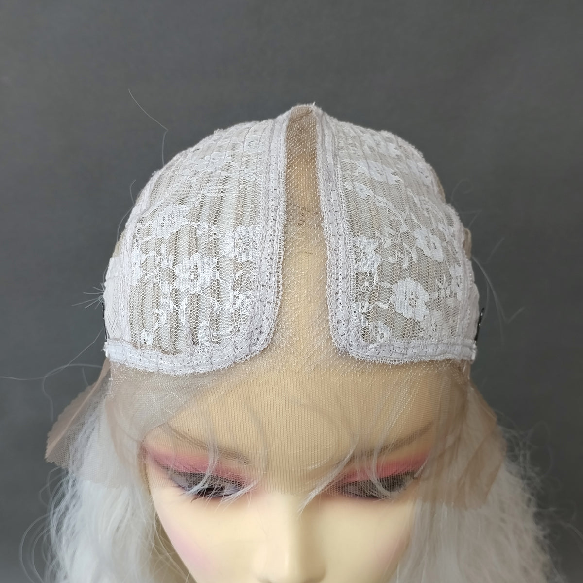 40 inch Silver Gray Extra Long Wavy Lace Front Wig [Isadora-Moonlight]