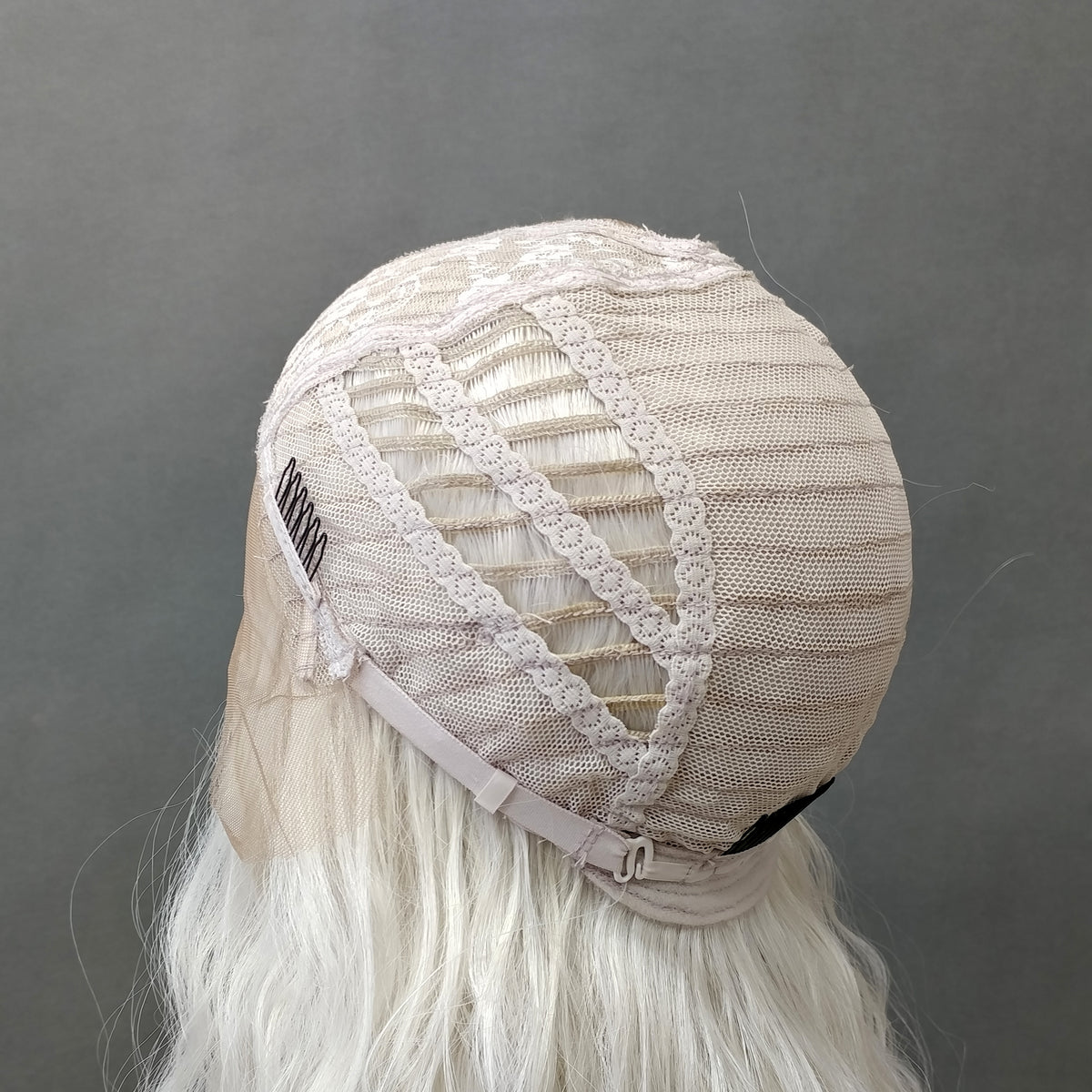 40 inch Silver Gray Extra Long Wavy Lace Front Wig [Isadora-Moonlight]