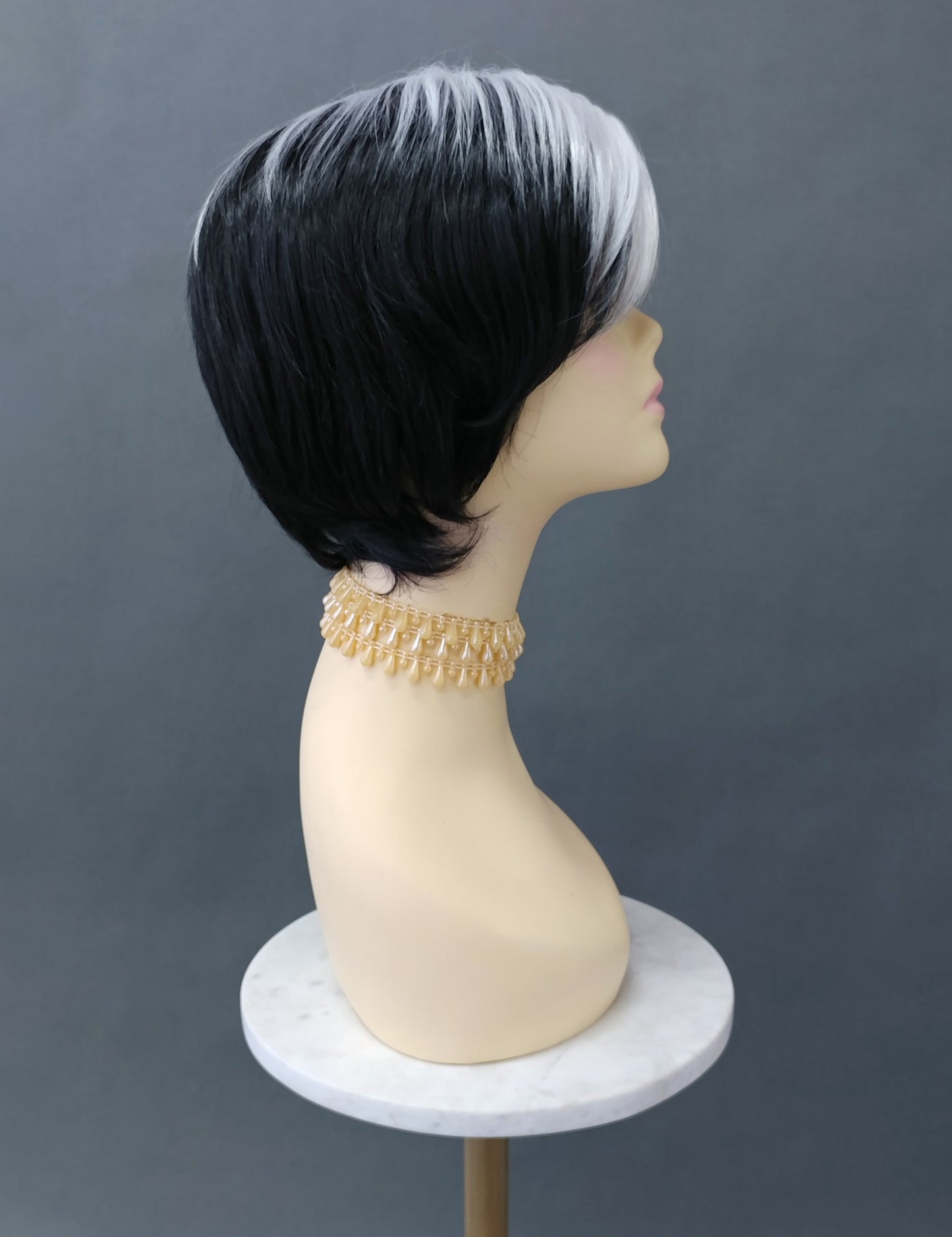 Black and White Split Color Short Wig [Luna-BW]