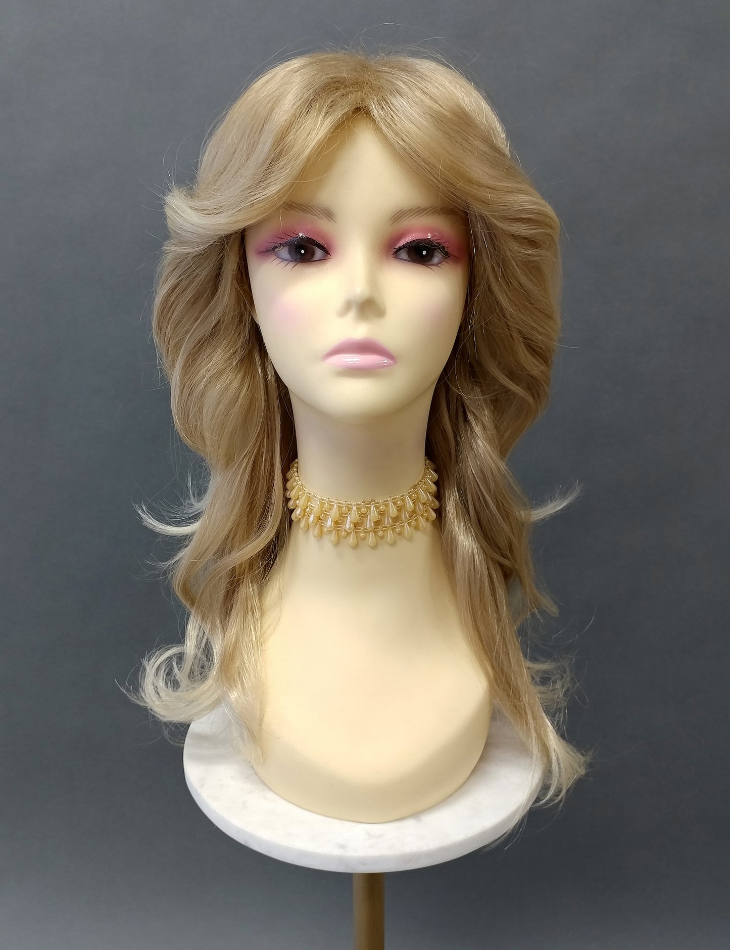 Golden Blonde Feathered Retro 70s Long Wavy Wig [Willa-24/613]