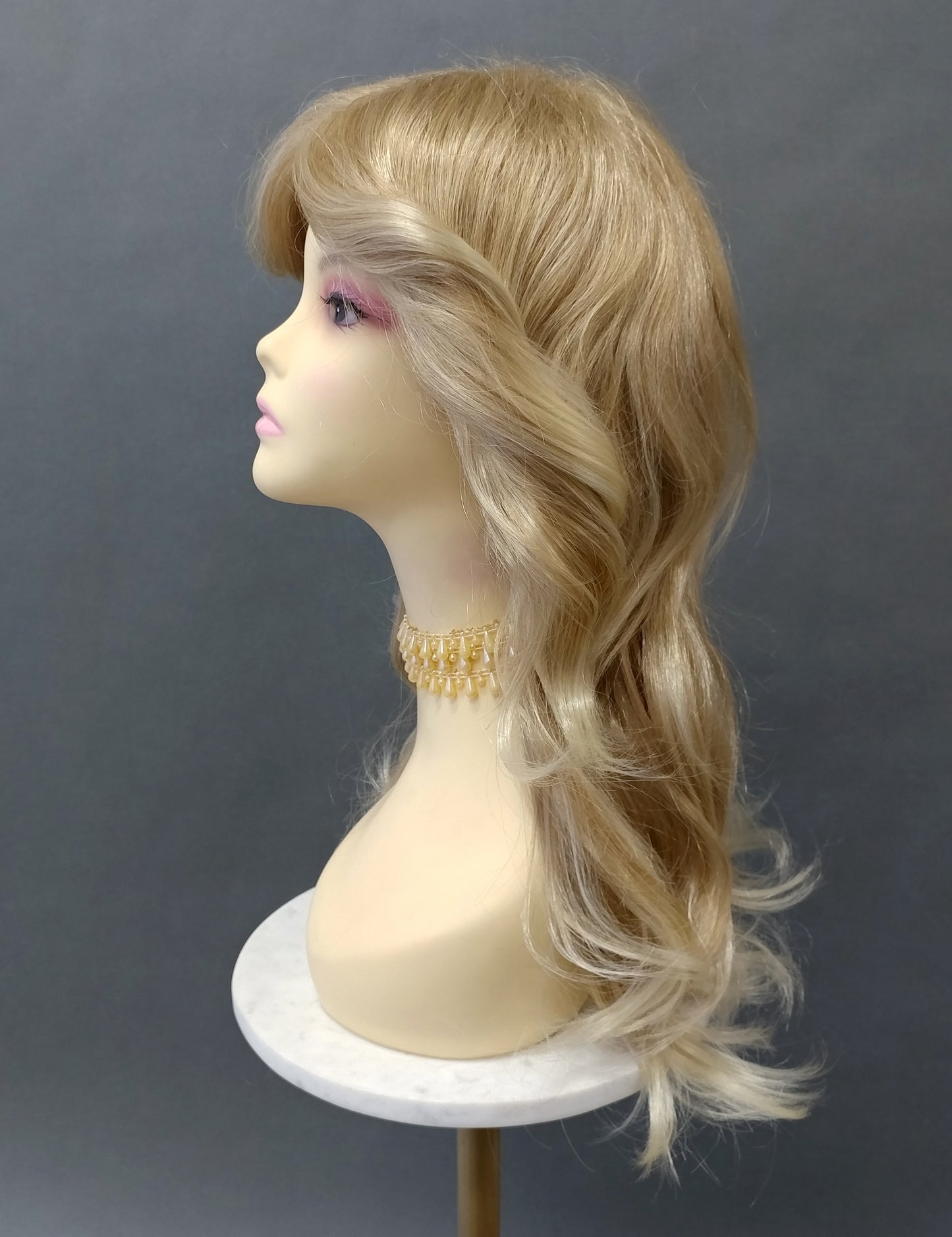 Golden Blonde Feathered Retro 70s Long Wavy Wig [Willa-24/613]