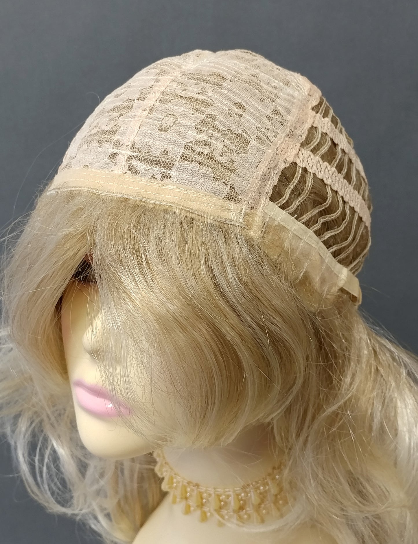 Golden Blonde Feathered Retro 70s Long Wavy Wig [Willa-24/613]